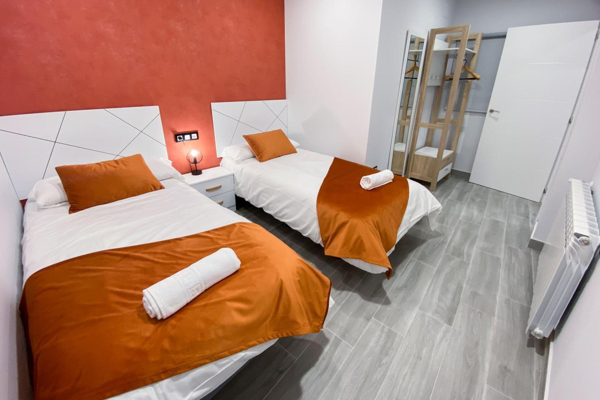 Pregonero Urban Suites - Naranja Сорія Екстер'єр фото